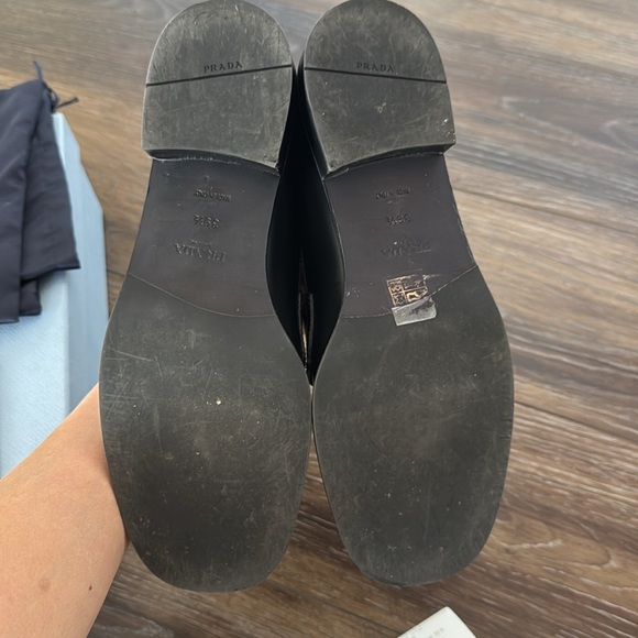 PRADA logo leather loafers 39.5 - Picture 4 of 9
